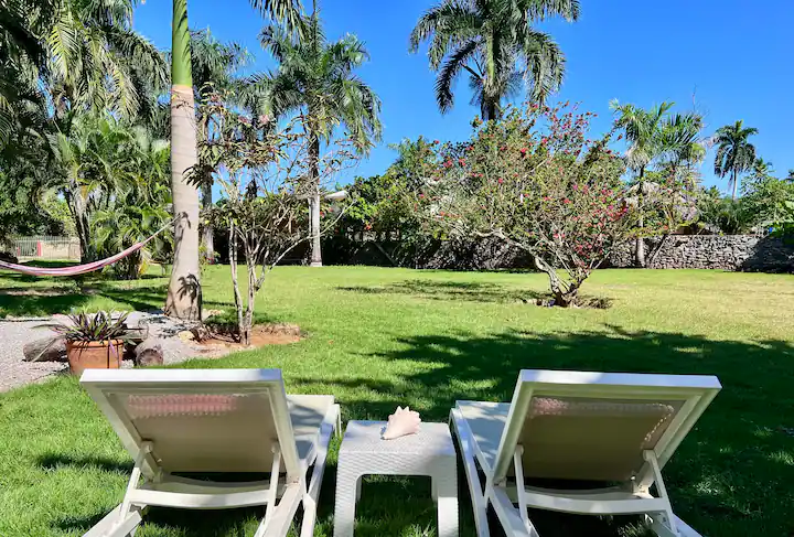 Casa de jardín por Petraki | Cerca de la playa
