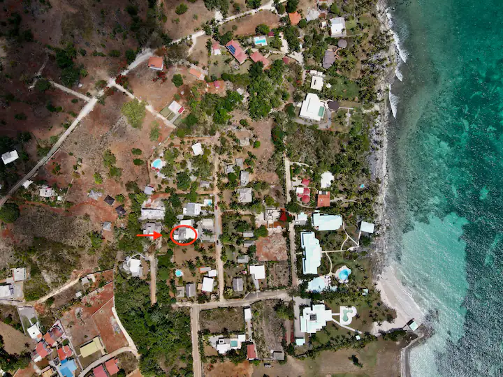 Casa de jardín por Petraki | Cerca de la playa